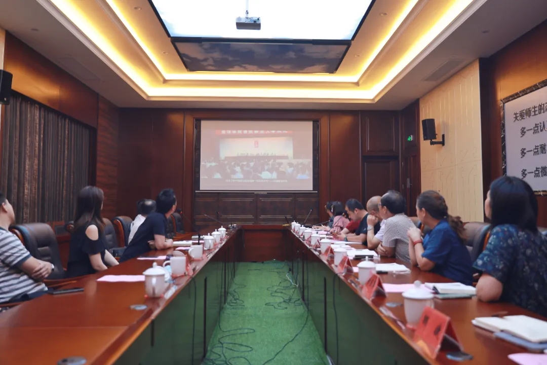 合作共赢谋发展，校企互动谱新篇——DB彩票
中国(图3)